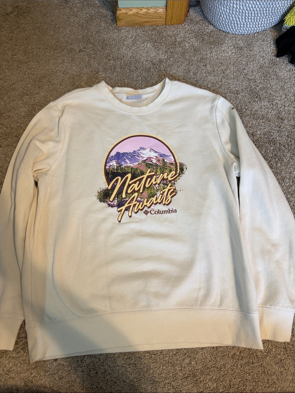 Columbia Men’s Cream Crewneck Sweatshirt with Mountain 'Nature Awaits' Graphic